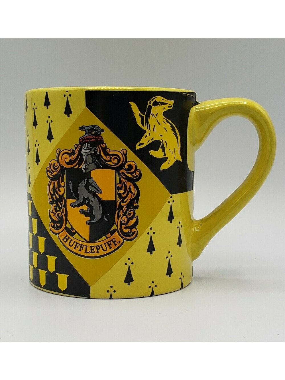 Harry Potter Hufflepuff Ceramic Mug Wizarding World 14 oz Warner Bros. Coffee